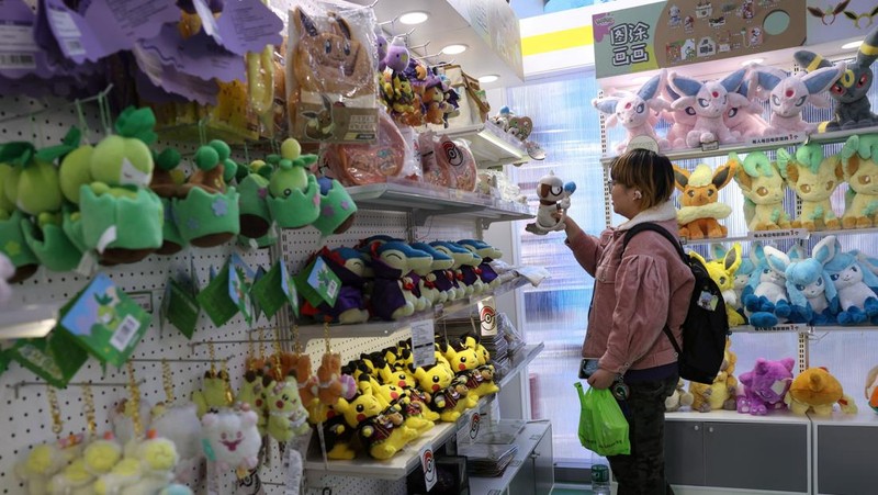 Cars drive past the Embassy of Japan in Beijing, China, November 18, 2025. REUTERS/Maxim Shemetov