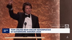 Video: Tom Cruise Raih Oscar Kehormatan di Governors Awards 2025
