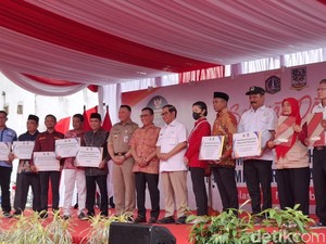 Pramono Resmikan Tanah Merah Jadi Kampung Tanah Harapan, Kini Dapat APBD