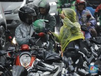 Zona Siaga Hujan Tinggi Saat Libur Nataru, Terus Meluas ke Bali