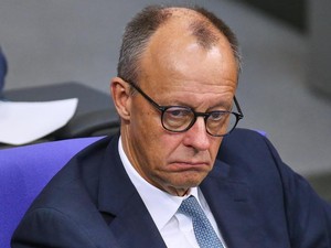 Jerman Cabut Larangan Parsial Penjualan Senjata ke Israel