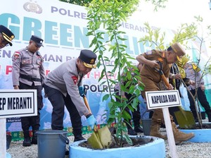 Penanaman 21.000 Pohon, Kapolda Riau Ajak Masyarakat Terapkan Green Life