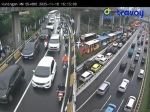 Hujan Guyur Jakarta Hingga Sore Ini, Sejumlah Ruas Jalan Macet