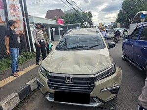 Viral Mobil Disopiri Siswa SMA Terguling Usai Diteriaki-Dikejar Warga di Serang