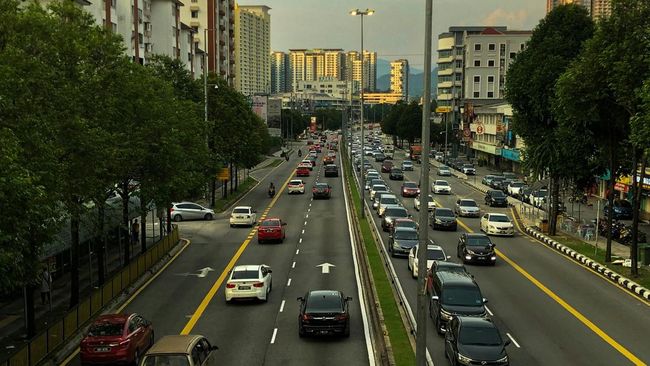 Penjualan Mobil di RI Kalah Lawan Malaysia, Ini Biang Keroknya