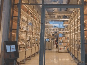 Nika Coffee Books, Sudut Tenang untuk Ngopi dan Membaca