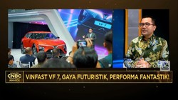 Video: VinFast VF7, Mobil Listrik Gaya Futuristik & Performa Fantastik