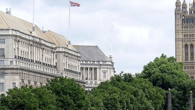 Intelijen Inggris: Hati-Hati Mata-Mata China, Headhunters di LinkedIn