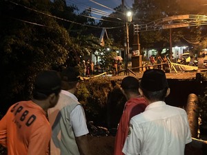 Banjir Hancurkan Jembatan di Mojokerto, Akses 2 Dusun Terputus