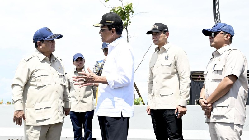 Presiden Prabowo Subianto meresmikan Jembatan Kabanaran di Kabupaten Bantul, Daerah Istimewa Yogyakarta, pada Rabu (19/11/2025). (Dok. Biro Pers Sekretariat Presiden/Cahyo)