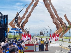 Prabowo Resmikan Jembatan Kabanaran Penghubung Bantul-Kulon Progo