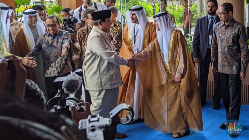 Presiden RI Prabowo menghadiri peresmian Rumah Sakit Kardiologi Emirates Indonesia di Solo, Jawa Tengah, Rabu (19/11/2025). (CNBC Indonesia/Emir Yanwardhana)