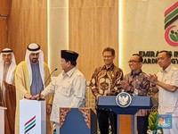 Perintah Prabowo ke Menkes: Setiap Kabupaten Harus Ada RS Modern