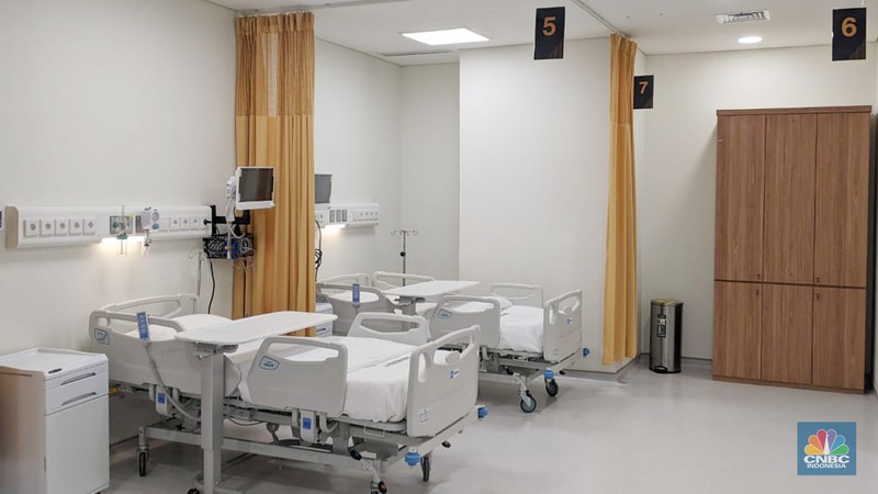 Presiden RI Prabowo menghadiri peresmian Rumah Sakit Kardiologi Emirates Indonesia di Solo, Jawa Tengah, Rabu (19/11/2025). (CNBC Indonesia/Emir Yanwardhana)