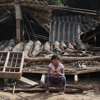 Potret Banjir Bandang Usai Hujan, Kota Terkubur Lumpur-Warga Hilang