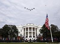 Meriah! Cara Trump Sambut Pangeran MBS di AS, Jet Tempur Wara-wiri