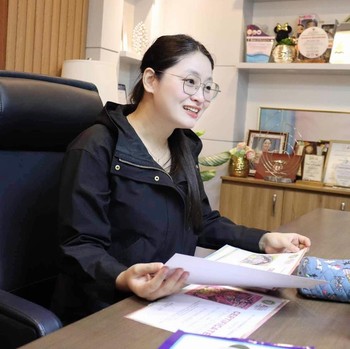 Potret Warga China Palsukan Kewarganegaraan & Jadi Wali Kota