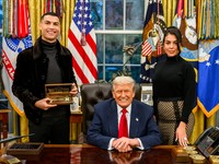 Cristiano Ronaldo Bertemu Trump di White House: Thank You Mr President