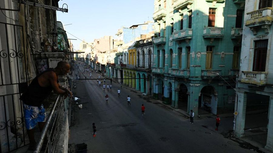 Competitors run during the 39th edition of the Marabana marathon in Havana, Cuba, November 16, 2025. REUTERS/Norlys Perez