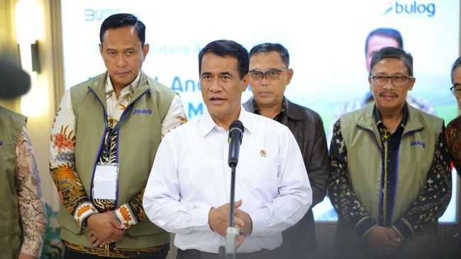 Rekor Stok Beras Bulog, Mentan Siapkan Gudang Baru Jelang Panen Raya