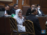 Detik-Detik Eks Dirut ASDP Ira Puspadewi Divonis Penjara 4,5 Tahun