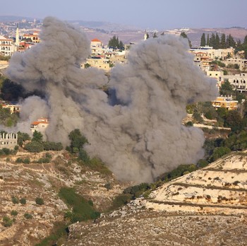 Jet Tempur Israel Serang Perbatasan Negara Arab, Bangunan Hancur