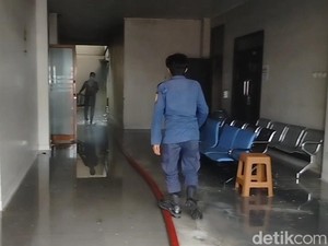 126 Pasien Berhasil Dievakuasi Saat Kebakaran RS Pamanukan Subang