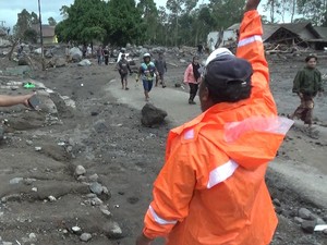 Ada Banjir Lahar, Zona Merah Erupsi Semeru Disterilkan