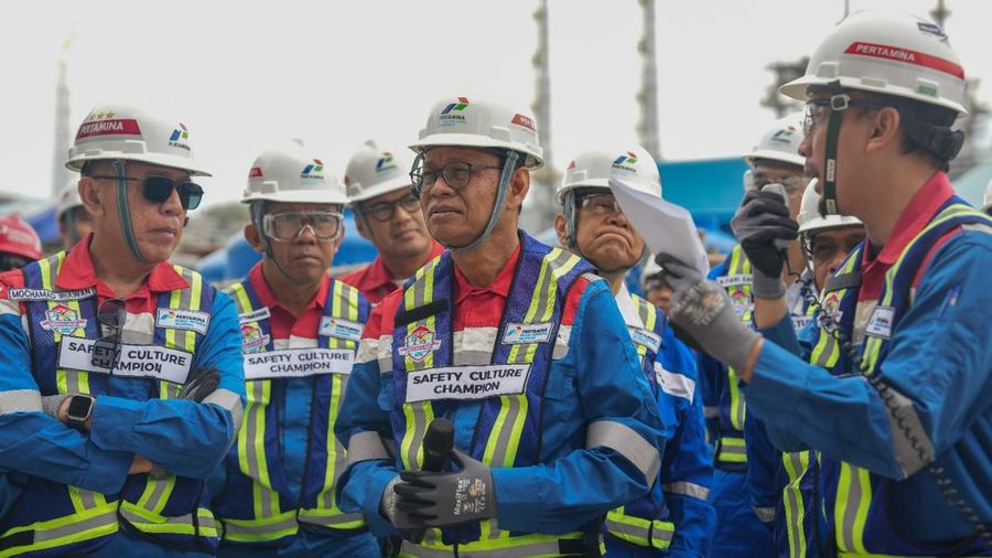 Wakil Menteri ESDM Yuliot mengunjungi proyek Refinery Development Master Plan (RDMP) Balikpapan yang dioperasikan PT Kilang Pertamina Internasional (KPI). (PT Kilang Pertamina Internasional (KPI)