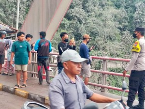 Erupsi Semeru Bukan Tempat Wisata! Warga Dilarang Datang untuk Foto-foto