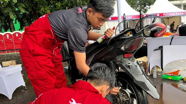 Pertamina Dorong Kemandirian Siswa SMA Lewat Ajang Ganti Oli Gratis