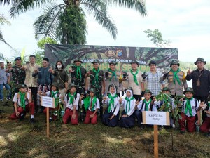 Seruan dan Harapan Pelajar SMA Riau di Hari Pohon Nasional