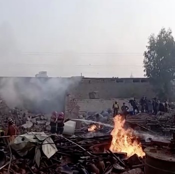 Potret Kehancuran akibat Ledakan Dahsyat Pabrik Lem, 18 Orang Tewas