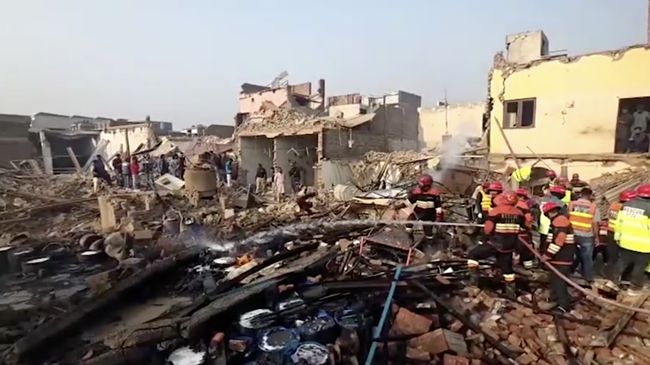 Pabrik Lem di Permukiman Warga Meledak, 18 Orang Tewas