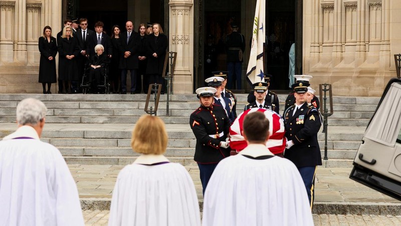 Upacara pemakaman mantan Wakil Presiden AS Dick Cheney berlangsung di Katedral Nasional Washington, di Washington, D.C., AS, 20 November 2025. (REUTERS/Jonathan Ernst)