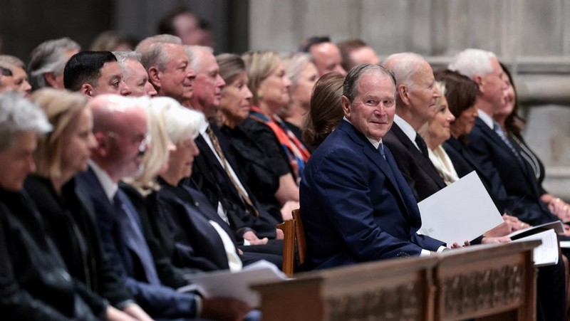 Upacara pemakaman mantan Wakil Presiden AS Dick Cheney berlangsung di Katedral Nasional Washington, di Washington, D.C., AS, 20 November 2025. (REUTERS/Jonathan Ernst)