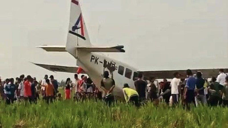 Pesawat Cessna yang jatuh di Karawang, Jawa Barat. (dok. Polres Karawang)