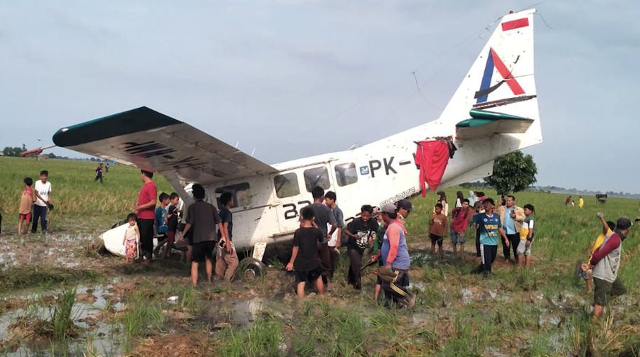 Pesawat Cessna yang jatuh di Karawang, Jawa Barat. (dok. Polres Karawang)