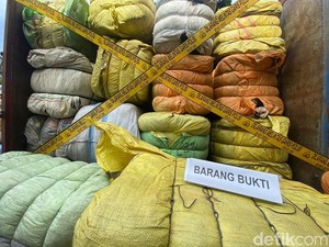 439 Bal Pakaian Bekas Impor Ilegal Disita, Nilainya Capai Rp 4 M