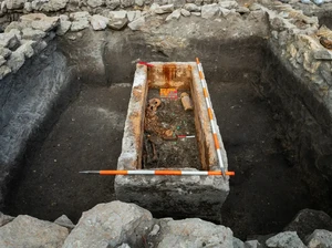 Makam Wanita Muda yang Tak Tersentuh Ribuan Tahun Dibuka