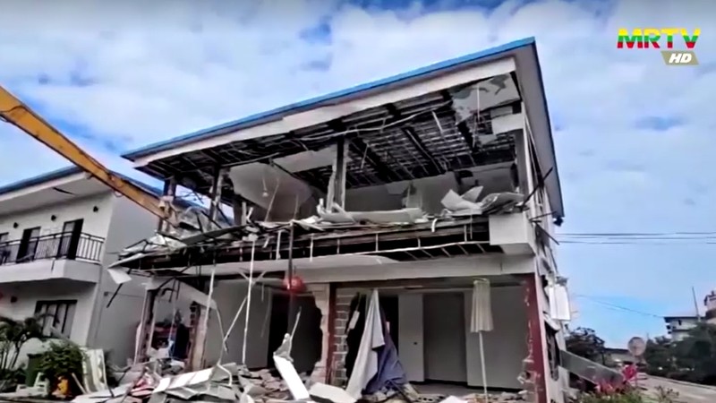 Militer Myanmar menggerebek pusat penipuan online besar di kawasan perbatasan Thailand. (MRTV via Reuters)