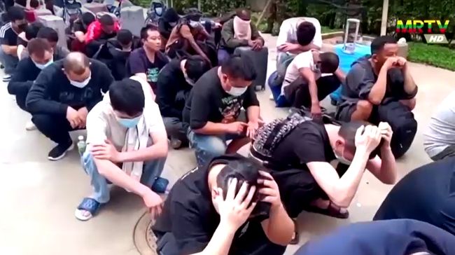 Bos OJK Buka Suara Soal Penggerebekan Sindikat Love Scam di Sleman