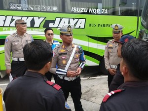 PJR Masifkan Sosialisasi Larangan Penggunaan Ponsel saat Berkendara