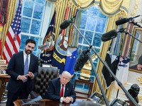 Wali Kota Muslim New York Tiba-Tiba Bertemu Trump, Ada Apa?