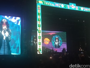 Karaoke Bareng Vierratale di Highschool Fest