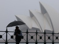 Badai Besar Mengamuk, 19 Ribu Warga Hidup Tanpa Listrik