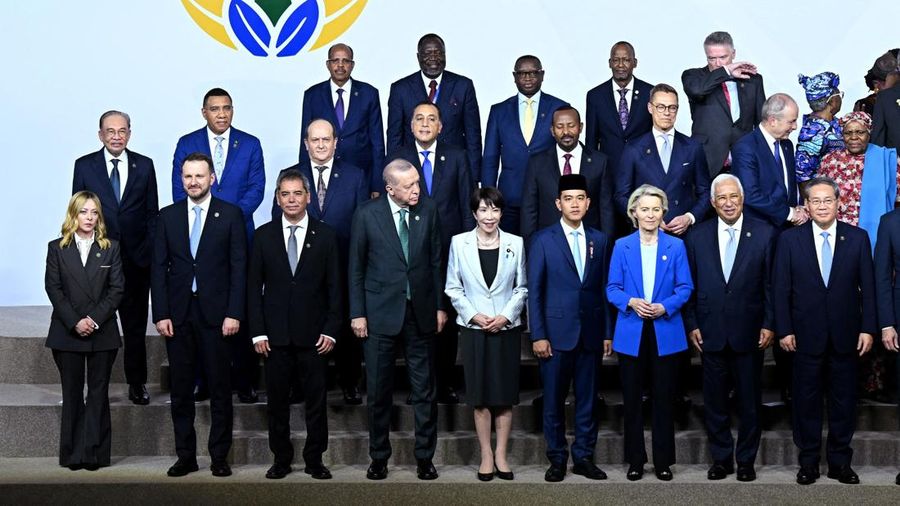 Indonesia's Vice President Gibran Rakabuming Raka and German Finance Minister and Vice Chancellor Lars Klingbeil attend a plenary session on the opening day of the G20 leaders' Summit at the Nasrec Expo Centre in Johannesburg, South Africa, November 22, 2025. REUTERS/Thomas Mukoya/Pool