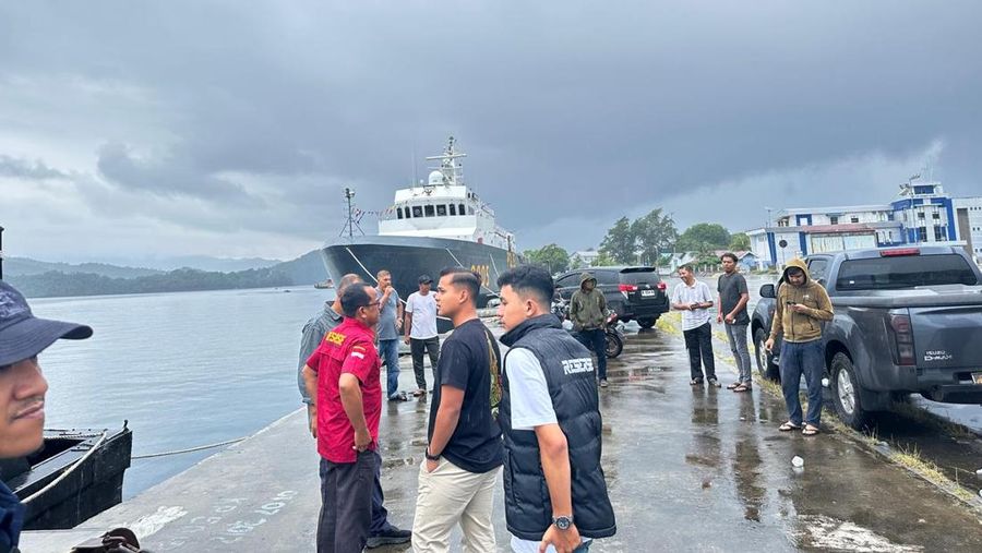 Kementan Segel Gudang Beras. (Kementerian Pertanian)