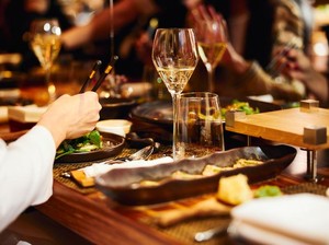 Stop! Jangan Lagi Lakukan 7 Kesalahan Saat Makan di Restoran Mewah Ini