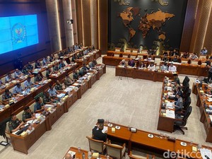 Komisi I DPR Rapat Tertutup dengan Menhan-Panglima TNI, Apa yang Dibahas?